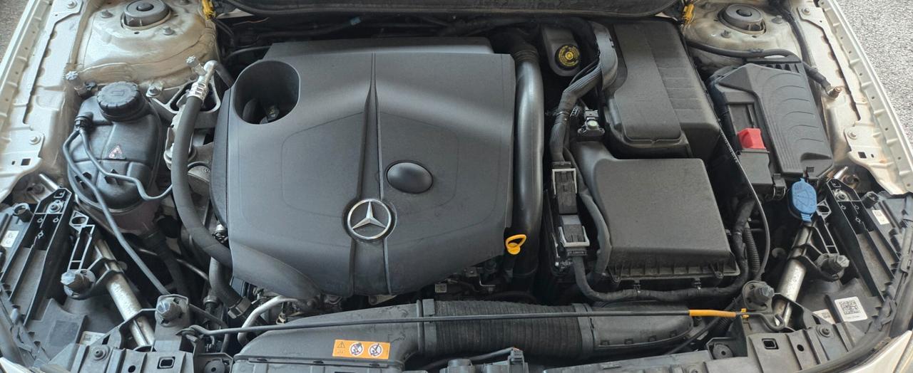 Mercedes-benz GLA 200 d Automatic Premium Night Edition
