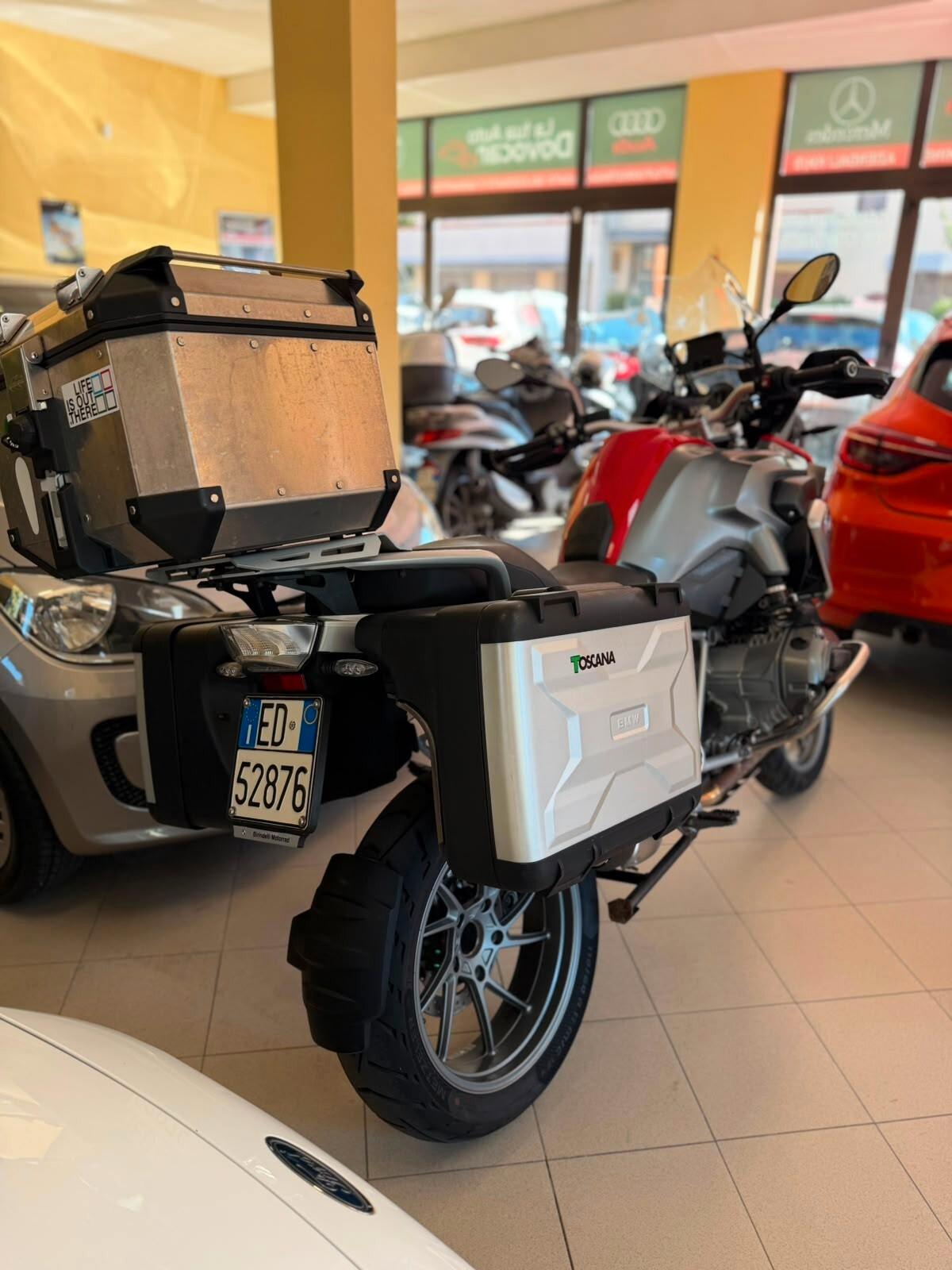 Bmw Altro