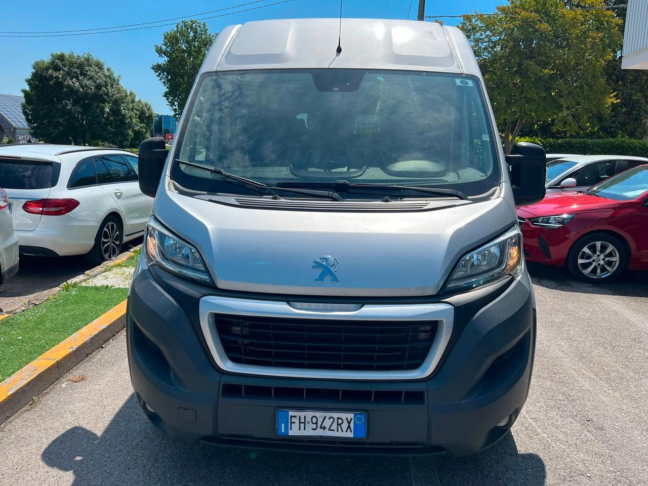Peugeot Boxer 330 2.0 BlueHDi/130CV FAP PC-TN Combi Premium