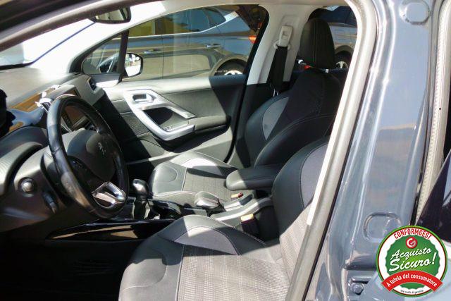 PEUGEOT 2008 BlueHDi 100 S&S Allure