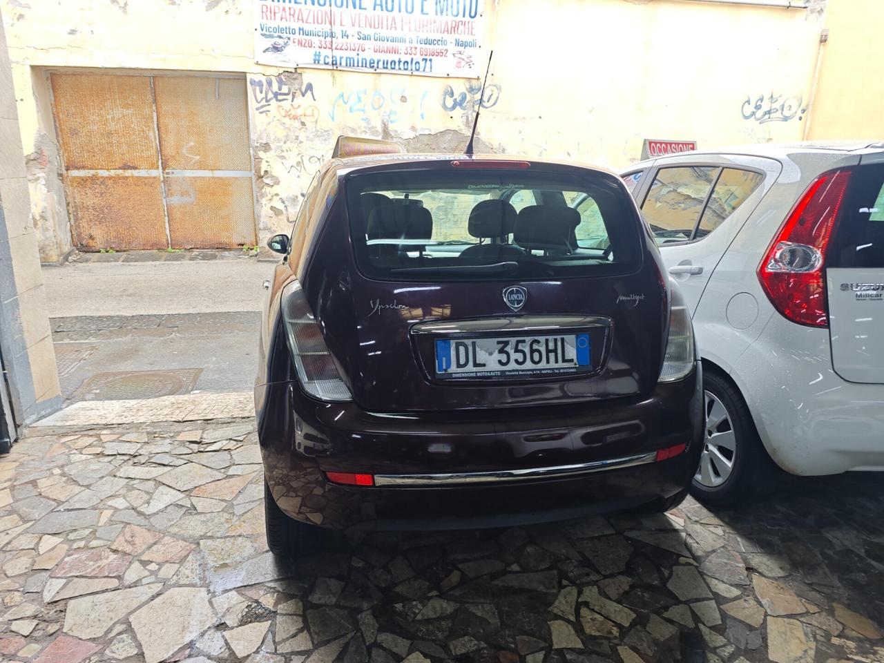 Lancia Ypsilon 1.3 MJT 90 CV Platino