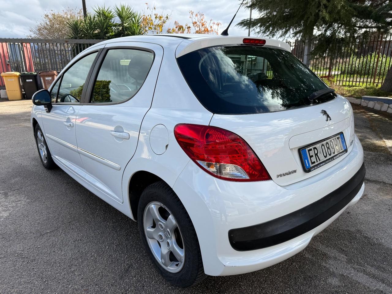 Peugeot 207 Plus 1.4 8V 75CV 5p. ECO GPL CASA MADRE