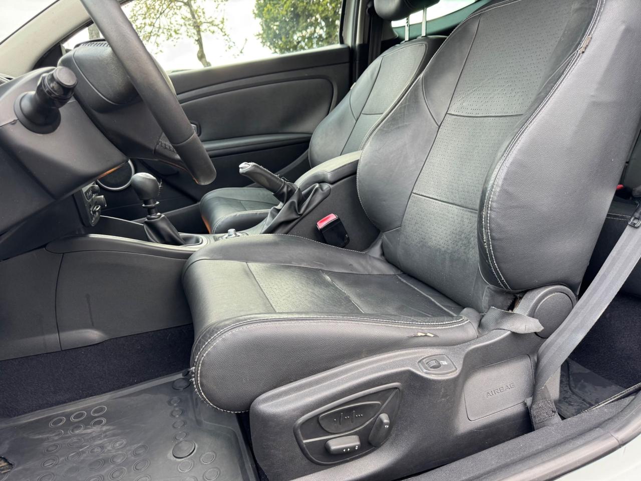 Renault Megane Mégane Coupé 1.9 dCi 130CV Luxe