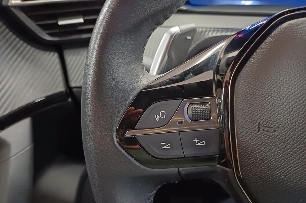 Peugeot 2008 BlueHDi 130 S&S EAT8 Allure