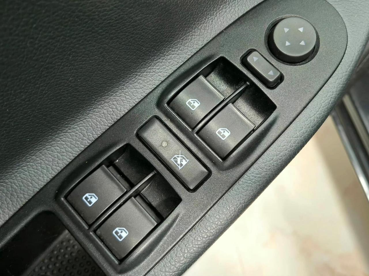 Lancia Ypsilon 0.9 t.air 85cv Platinum 2011