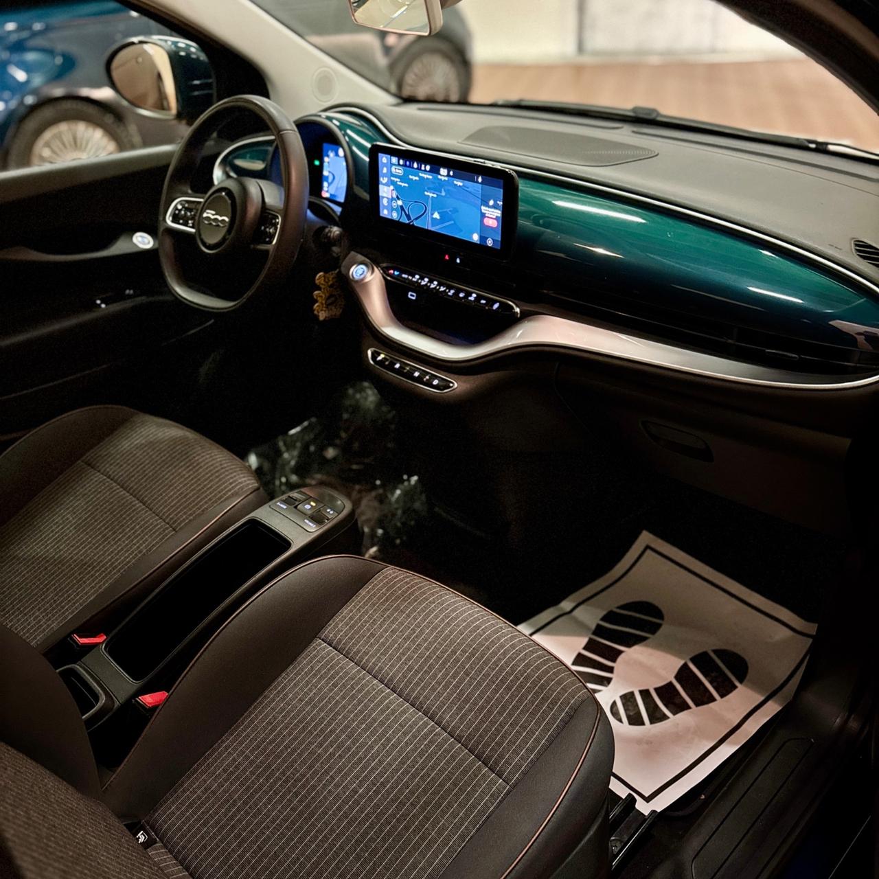 Fiat 500 500e Berlina 42 kWh Icon Batteria Nuova