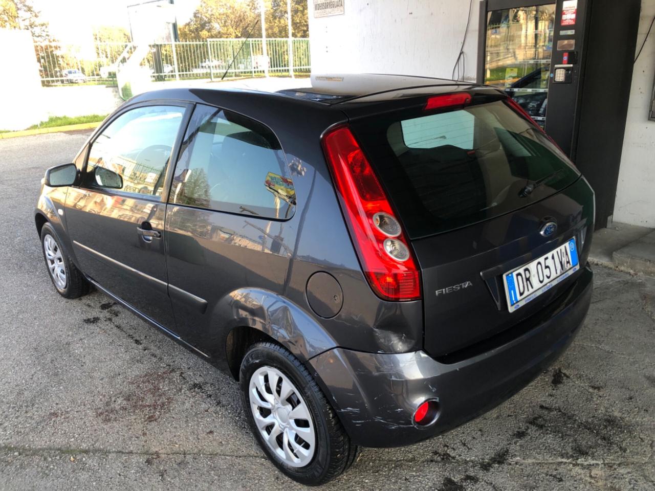 Ford Fiesta Benzina 2008 OK NEOPATENTATI