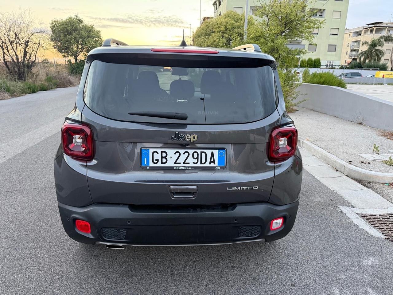 Jeep Renegade 1.6 Mjt DDCT 120 CV Limited