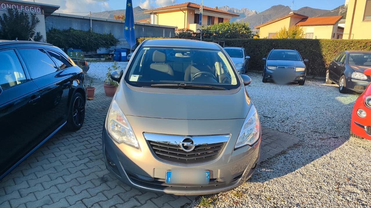 Opel Meriva 1.3 CDTI 95CV ecoFLEX Cosmo - 2013