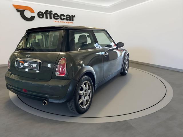 MINI Mini 1.6 16V Cooper Seven
