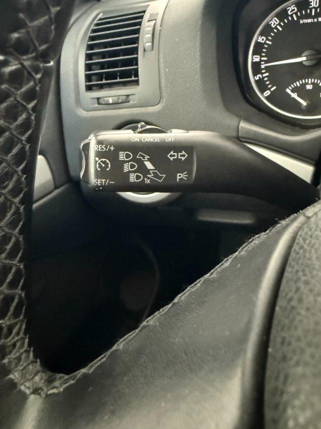 SKODA Octavia 1.6 TDI CR F.AP. Wagon Elegance