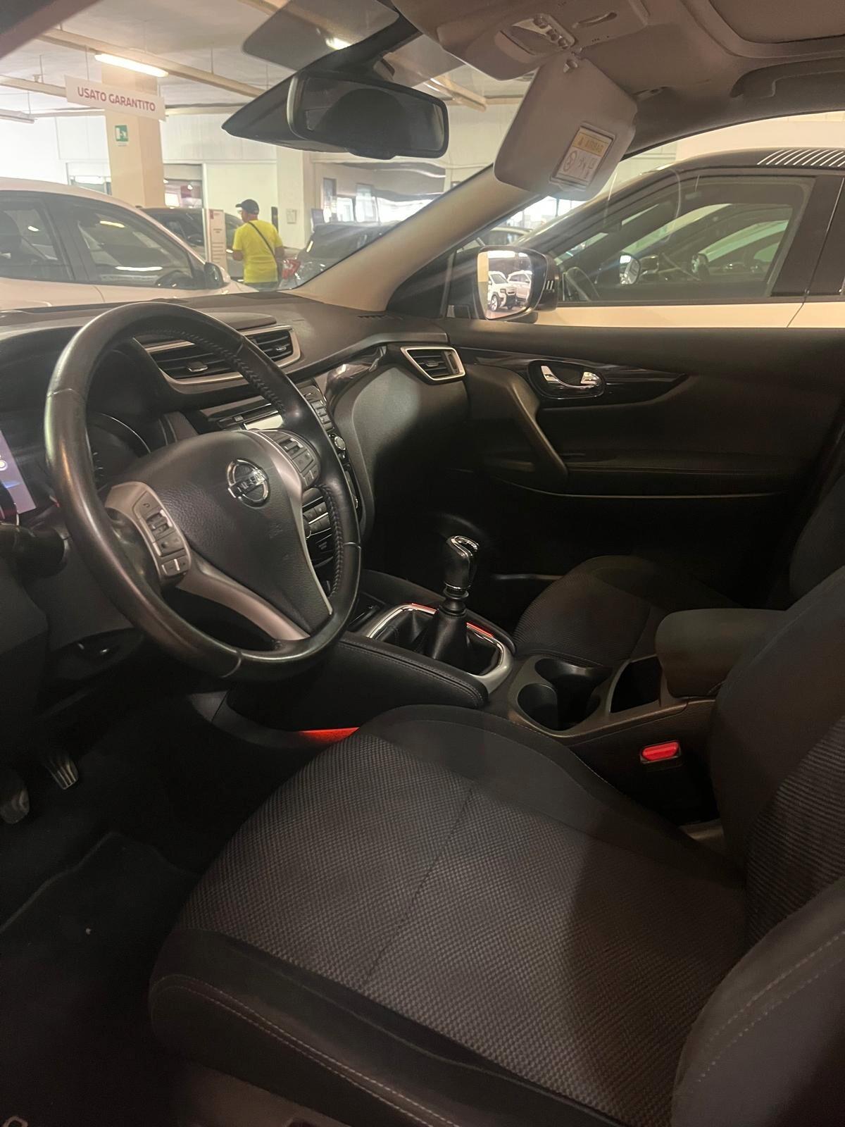 Nissan Qashqai 1.5 dCi N-Connecta