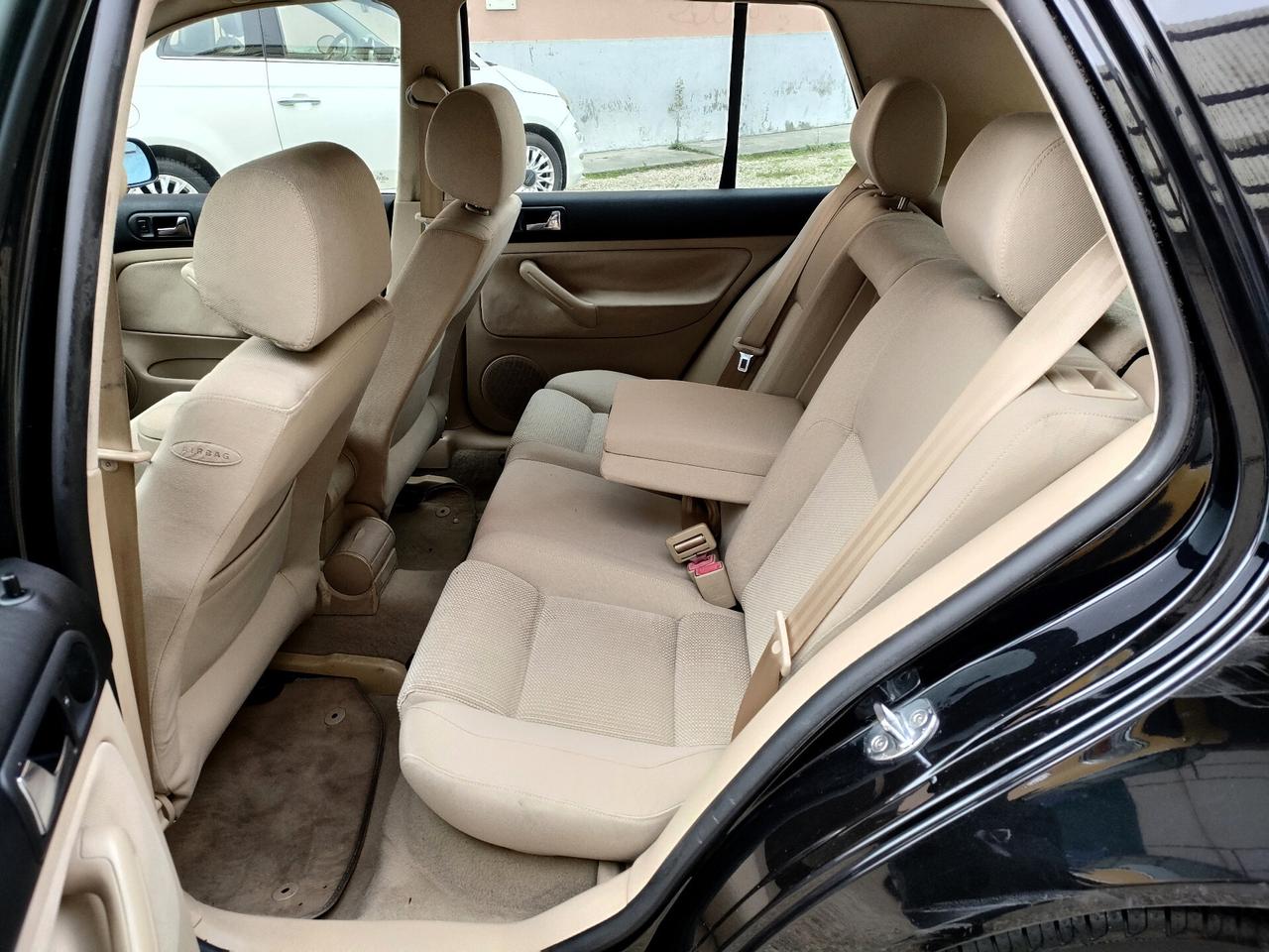 Volkswagen Golf 1.6 cat 5p. aut. Highline ASI e CRS