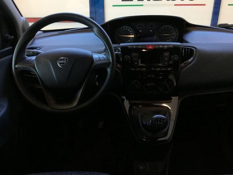 Lancia Ypsilon Ypsilon 1.0 FireFly 5 porte S&S Hybrid Ecochic Silver