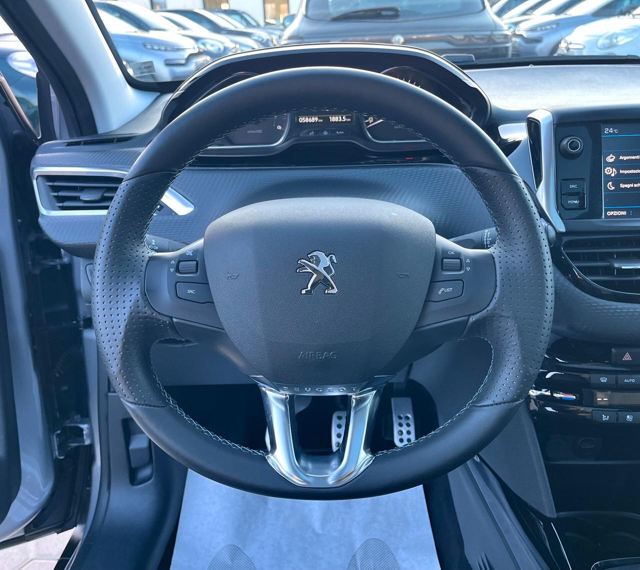 Peugeot 2008 BlueHDi 120 S&S Crossway (tetto in vetro)