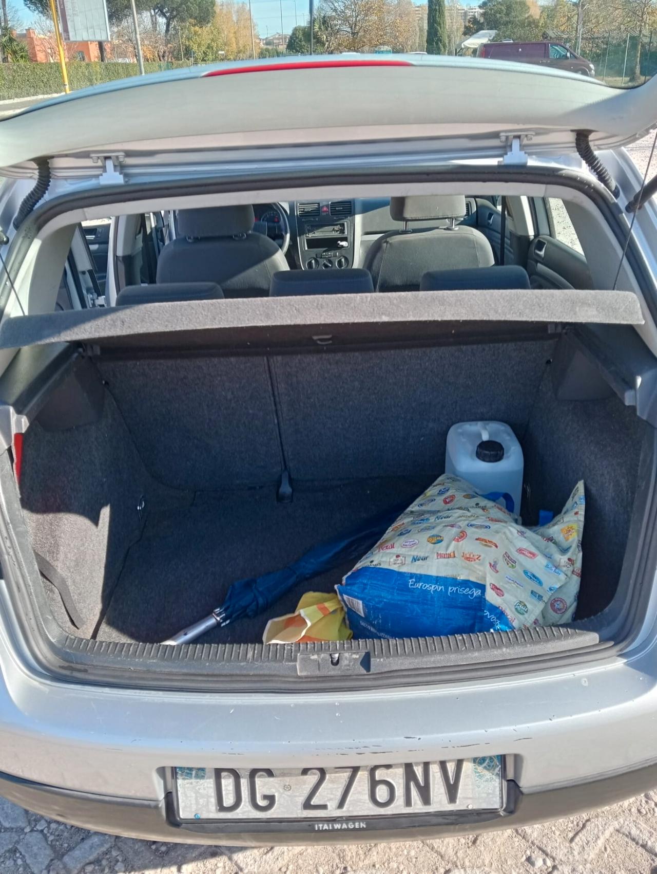 Volkswagen Golf 1.6 5p. Comfortline