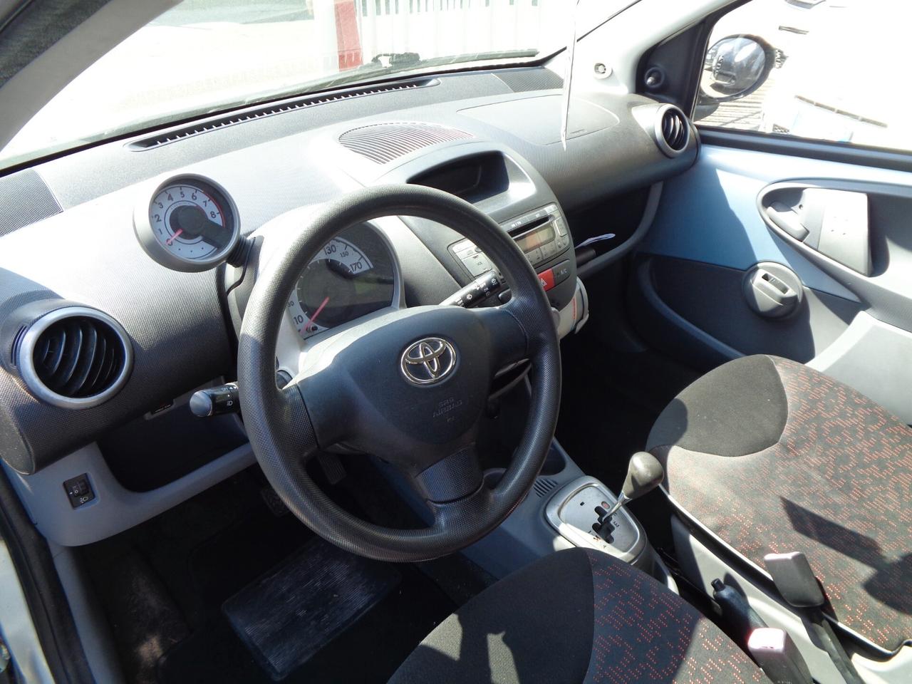 Toyota Aygo 1.0 12V VVT-i 5 porte Sol
