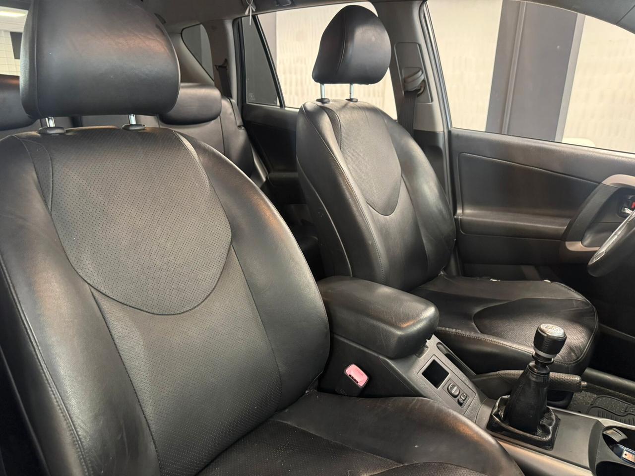 Toyota RAV 4 RAV4 2.2 D-4D 177 CV Luxury