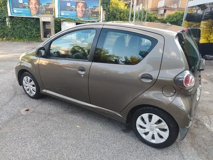 Toyota Aygo 1.0 12V VVT-i 5 porte Active Connect