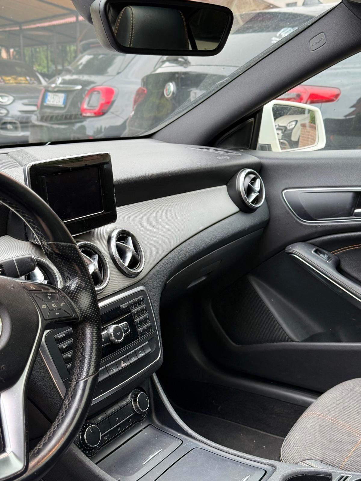 Mercedes-benz CLA 220 CLA 220 CDI Automatic Premium