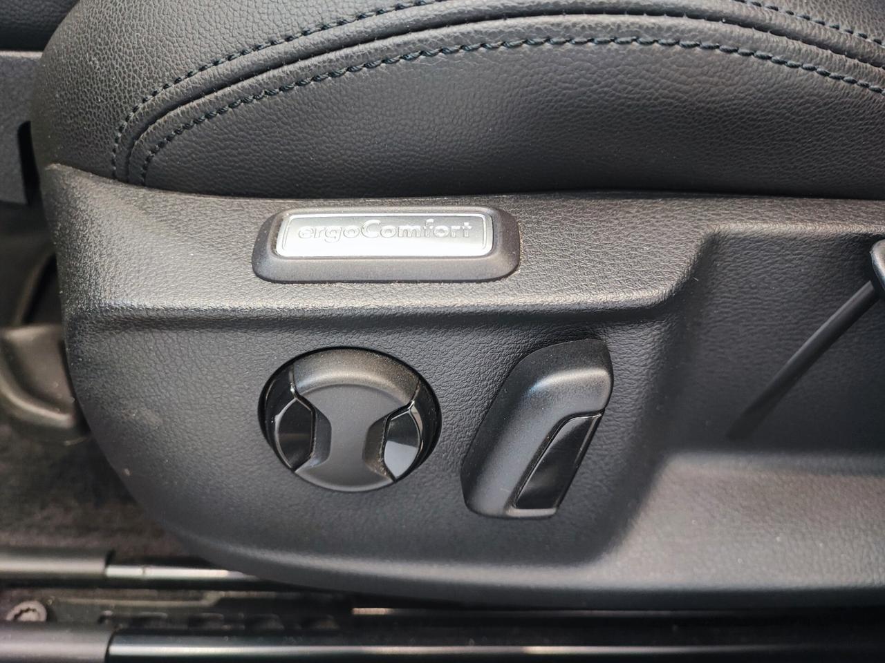 Volkswagen Passat Variant 2.0 TDI DSG Highline BlueMotion Technology