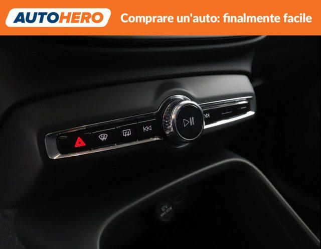 VOLVO XC40 B3 automatico Essential