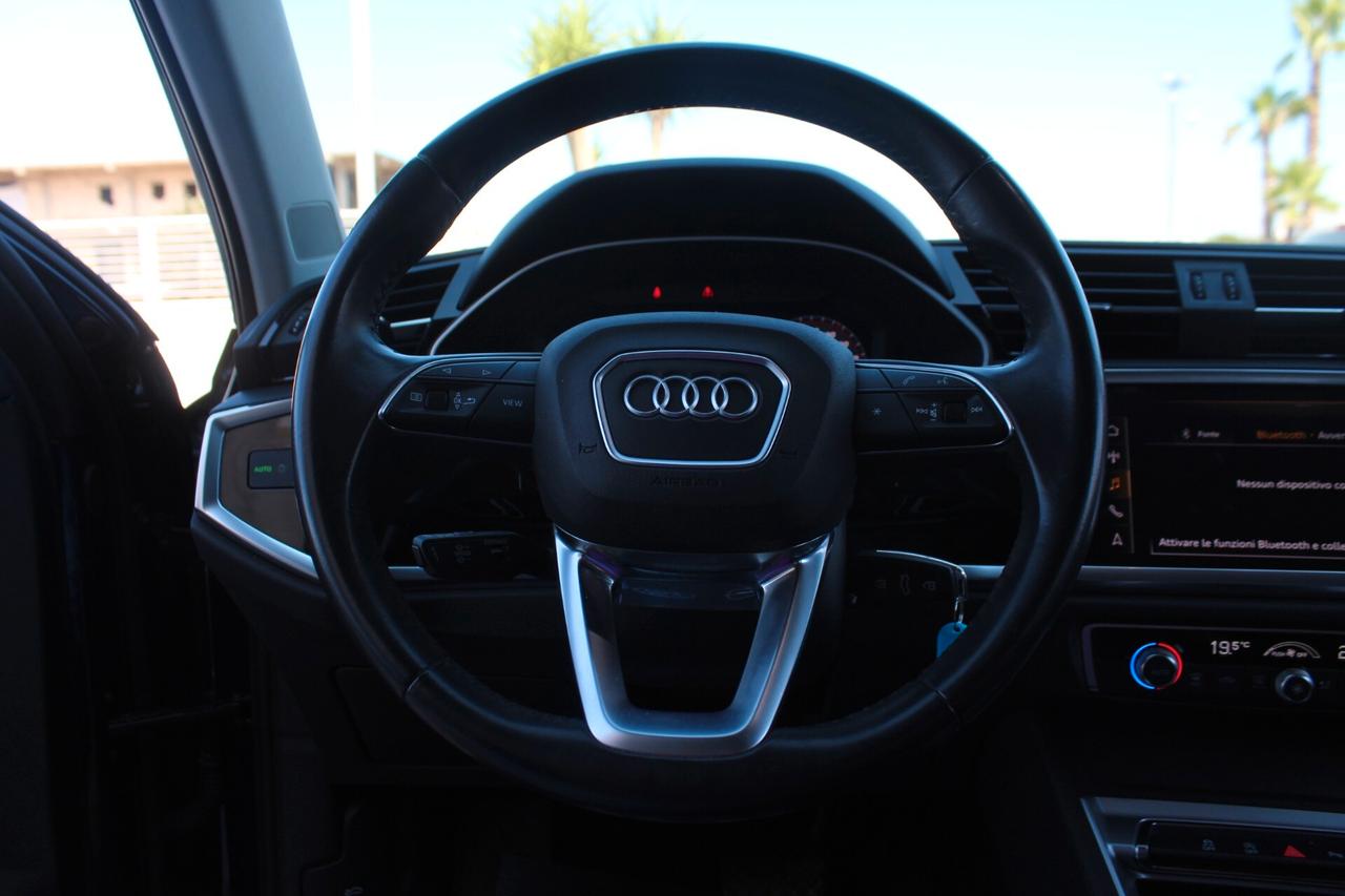 Audi Q3 40 TDI quattro S tronic Business Advanced