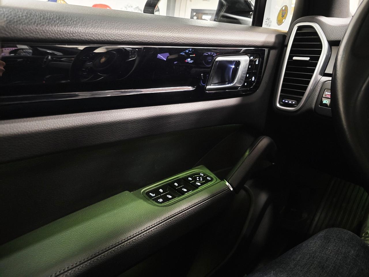 Porsche Cayenne III 3.0 e-hybrid tiptronic GARANZIA 12 MESI_TETTO_SERVICE BOOK PORSCHE_SOFT CLOSE