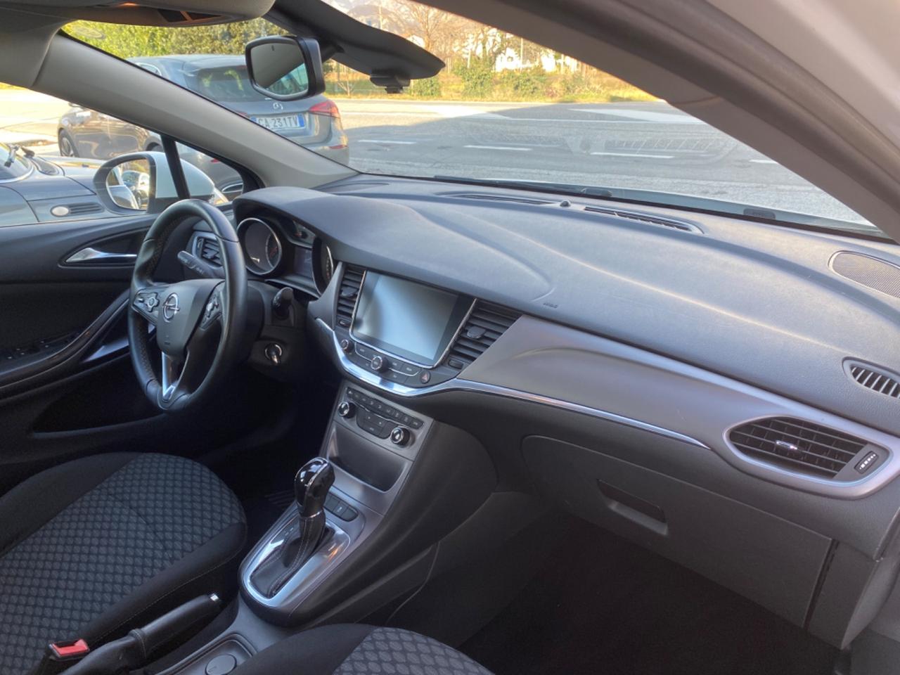 Opel Astra 1.6 CDTI Sports Tourer - automatico