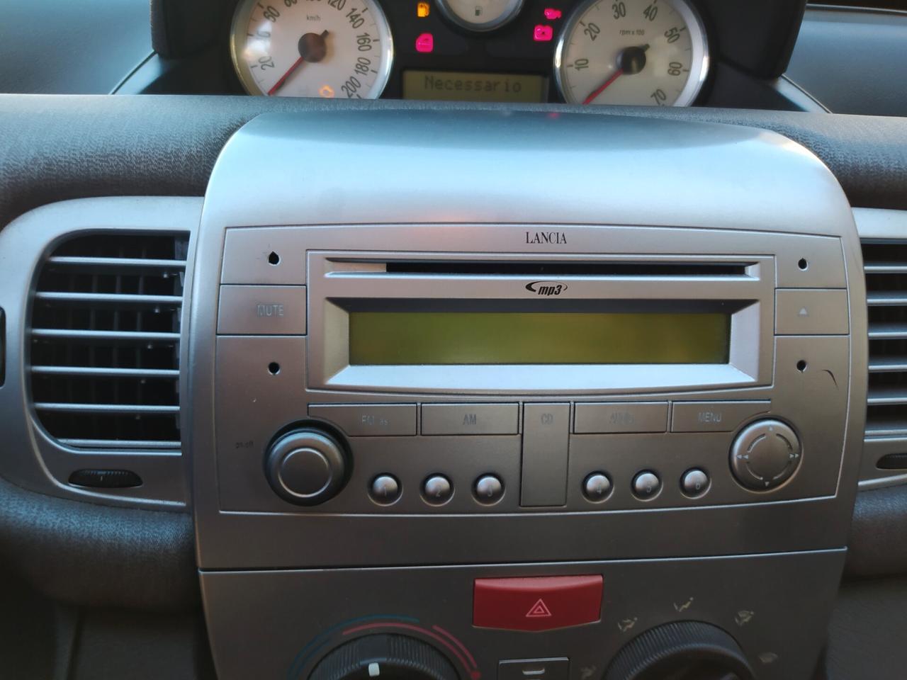 Lancia Ypsilon 1.3 MJT 75 CV Elle Neopatentati