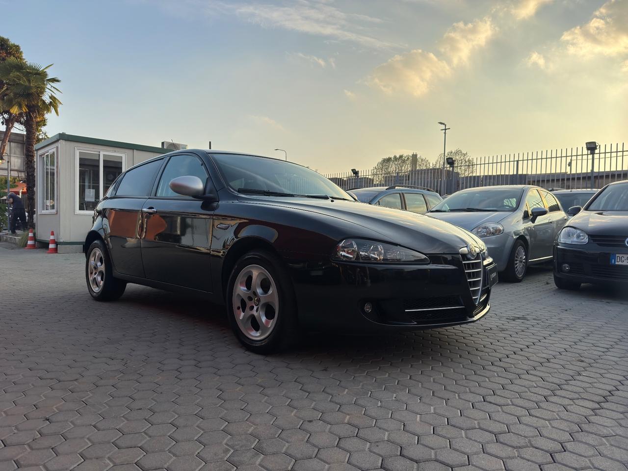 Alfa Romeo 147 ADATTA A NEOPATENTATI 1.6 16V TS (120) 5 porte Progression