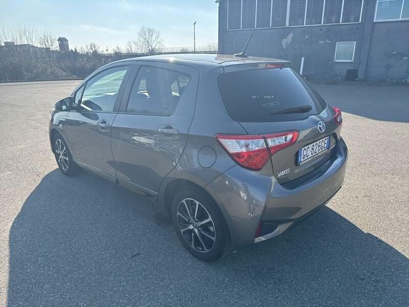 Toyota Yaris 1.5 Hybrid 5 porte Active Plus IVA COMPRESA GARANZIA FINO AL 2030