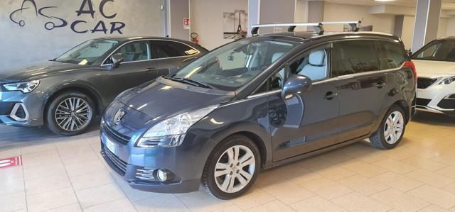 PEUGEOT 5008 2.0 HDi 163CV aut. Allure