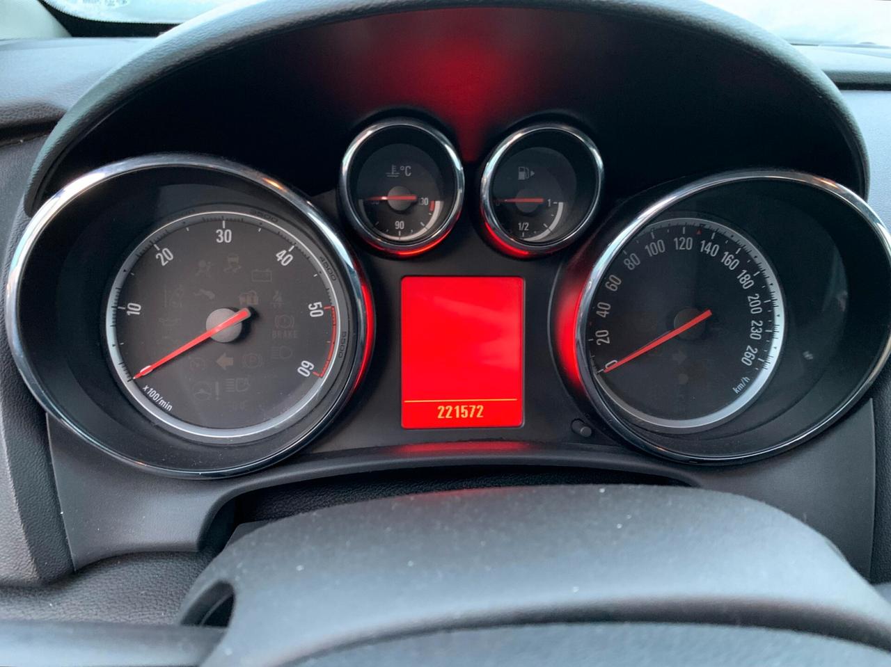 Opel Astra 1.9 16V CDTI 150CV 5 porte Cosmo