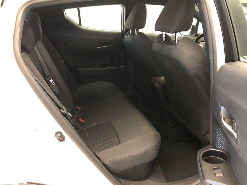 Toyota C-HR (2023-->) 1.8 HV Active