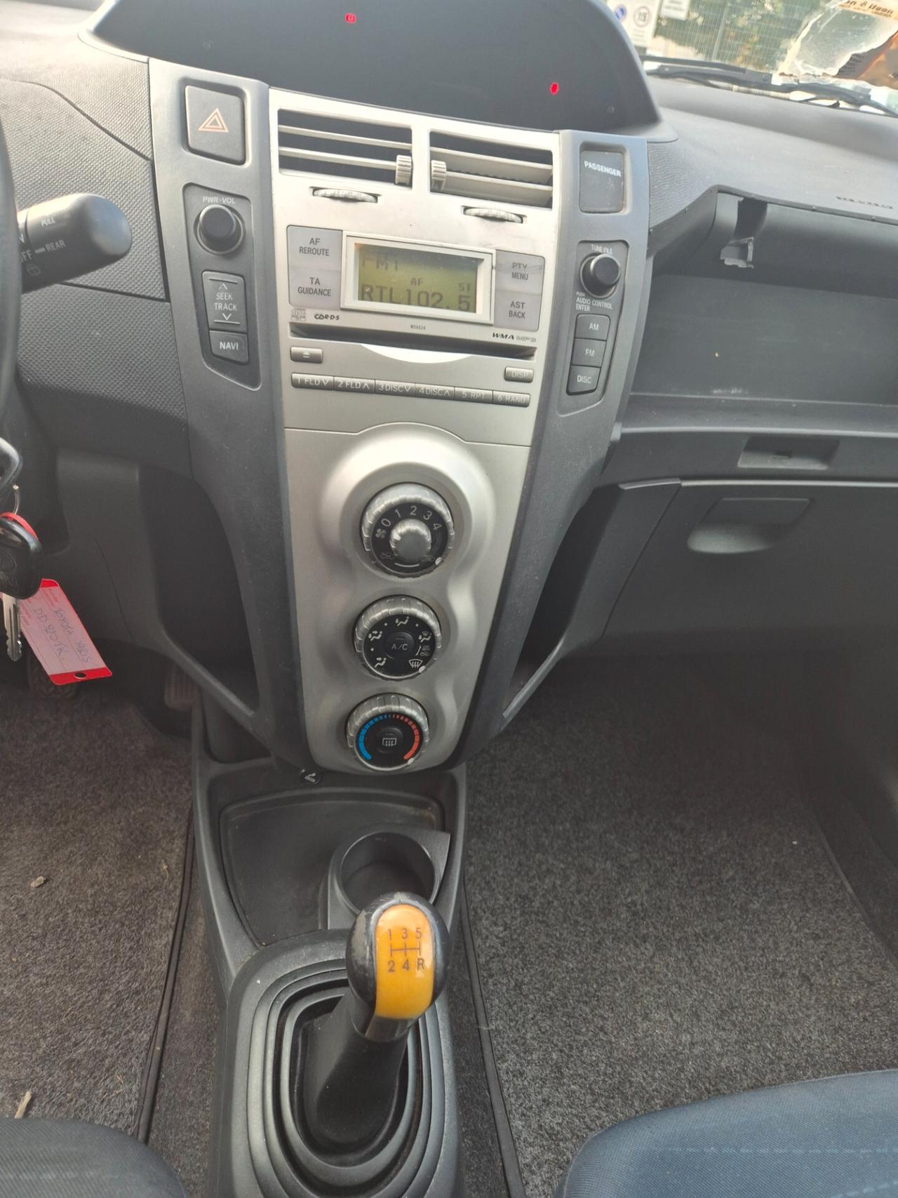 Toyota Yaris 1.0 5 porte Sol meccanica perfetta!!!