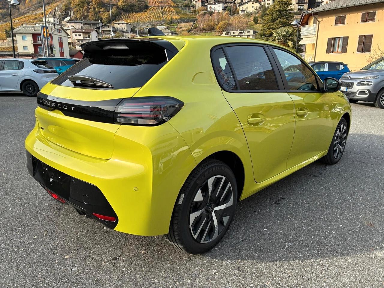 Peugeot 208 1.2 puretech Business s&s 100cv