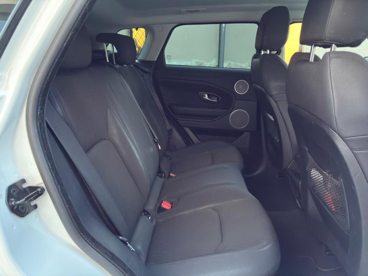 Land Rover Range Evoque 2.0 eD4 5p. SE