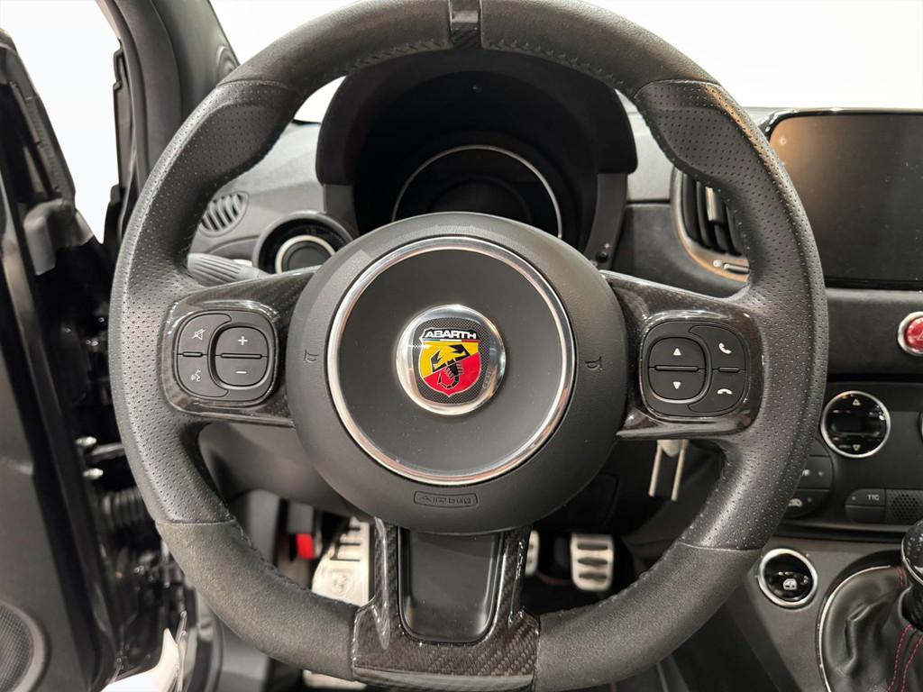 Abarth 500 - 695 1.4 t-jet 70th 180cv