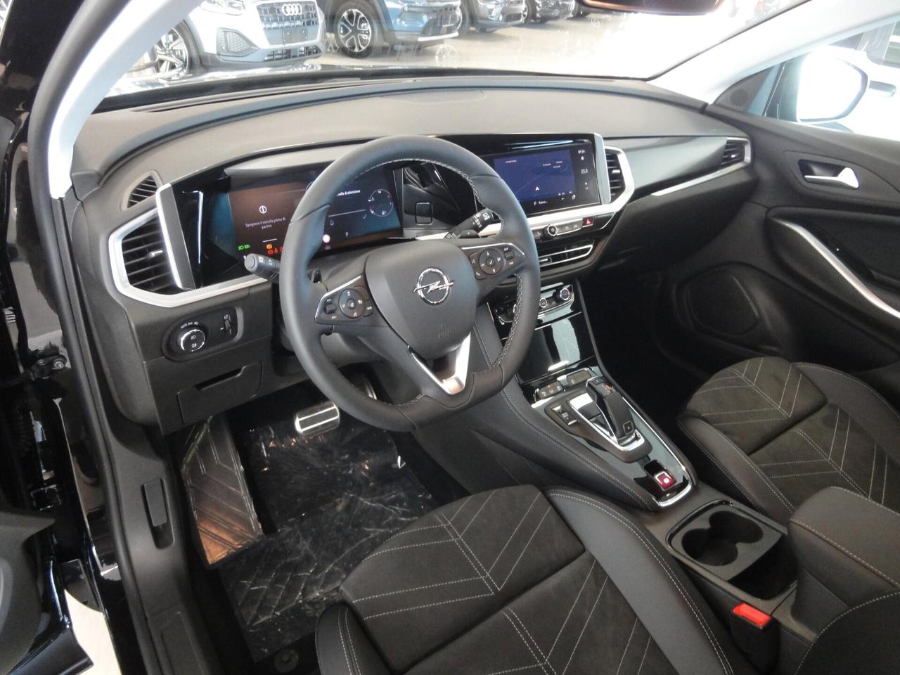 OPEL GRANDLAND ULTIMATE BUSINESS ELEGANCE 1.5d 130cv/96kw AT8 Cambio Automatico