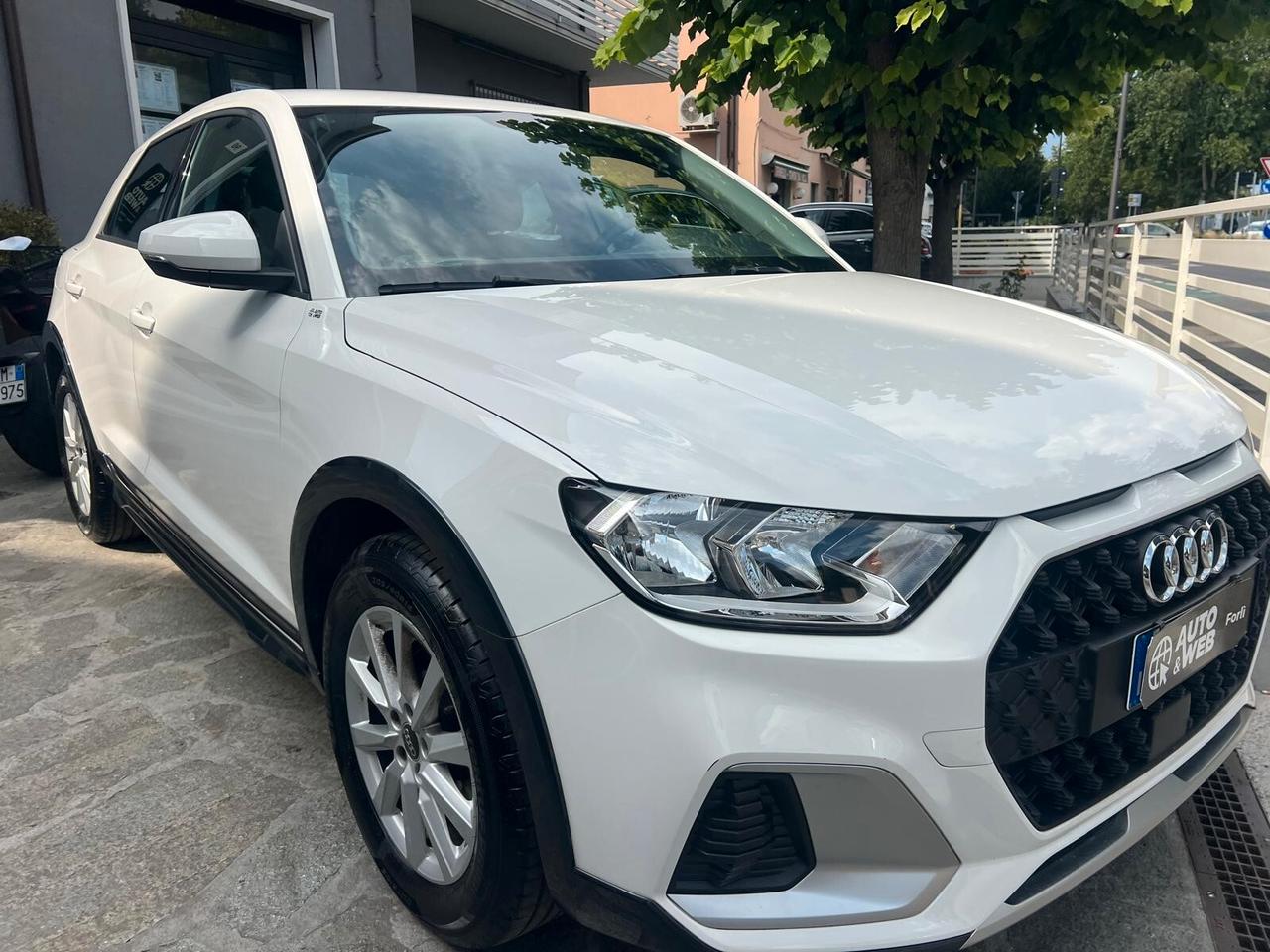 AUDI A1 ALLSTREET 30 TFSI S-TRONIC BUSINESS NEOP