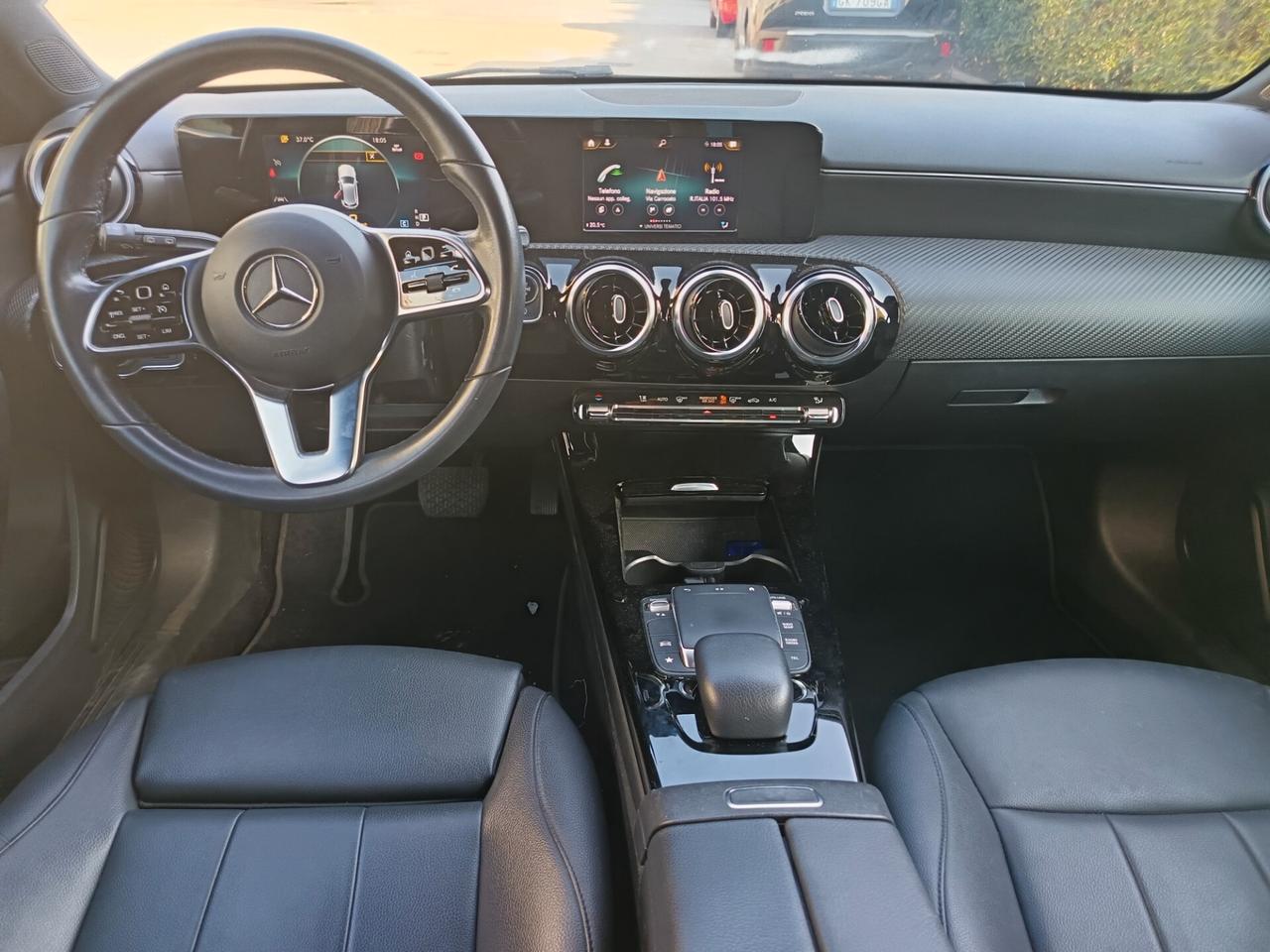 Mercedes-benz A 200 d Automatic Premium