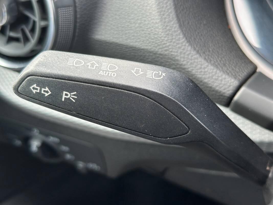 Audi Q2 30 2.0 tdi Business