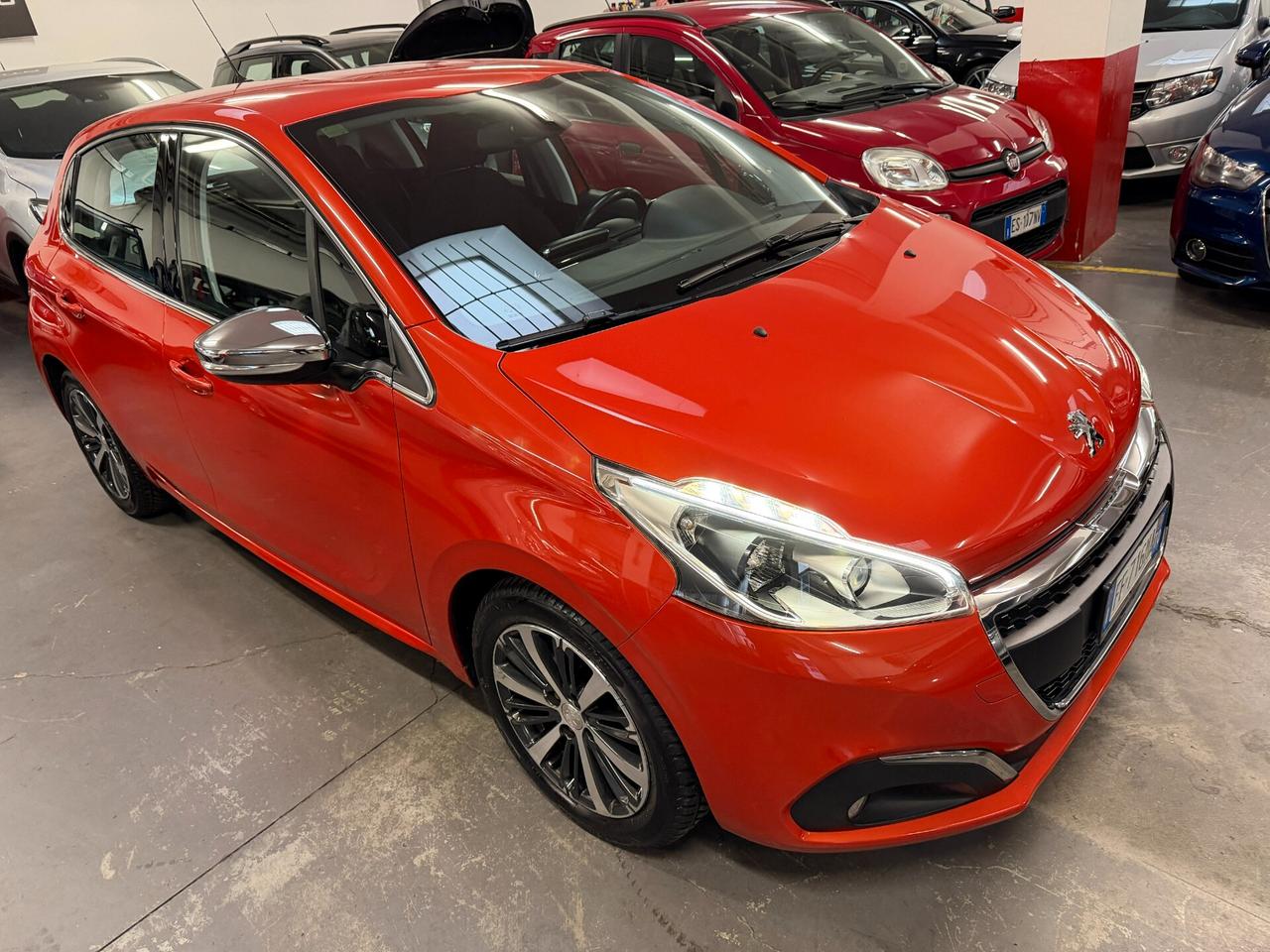 Peugeot 208 PureTech 82 5 porte Allure