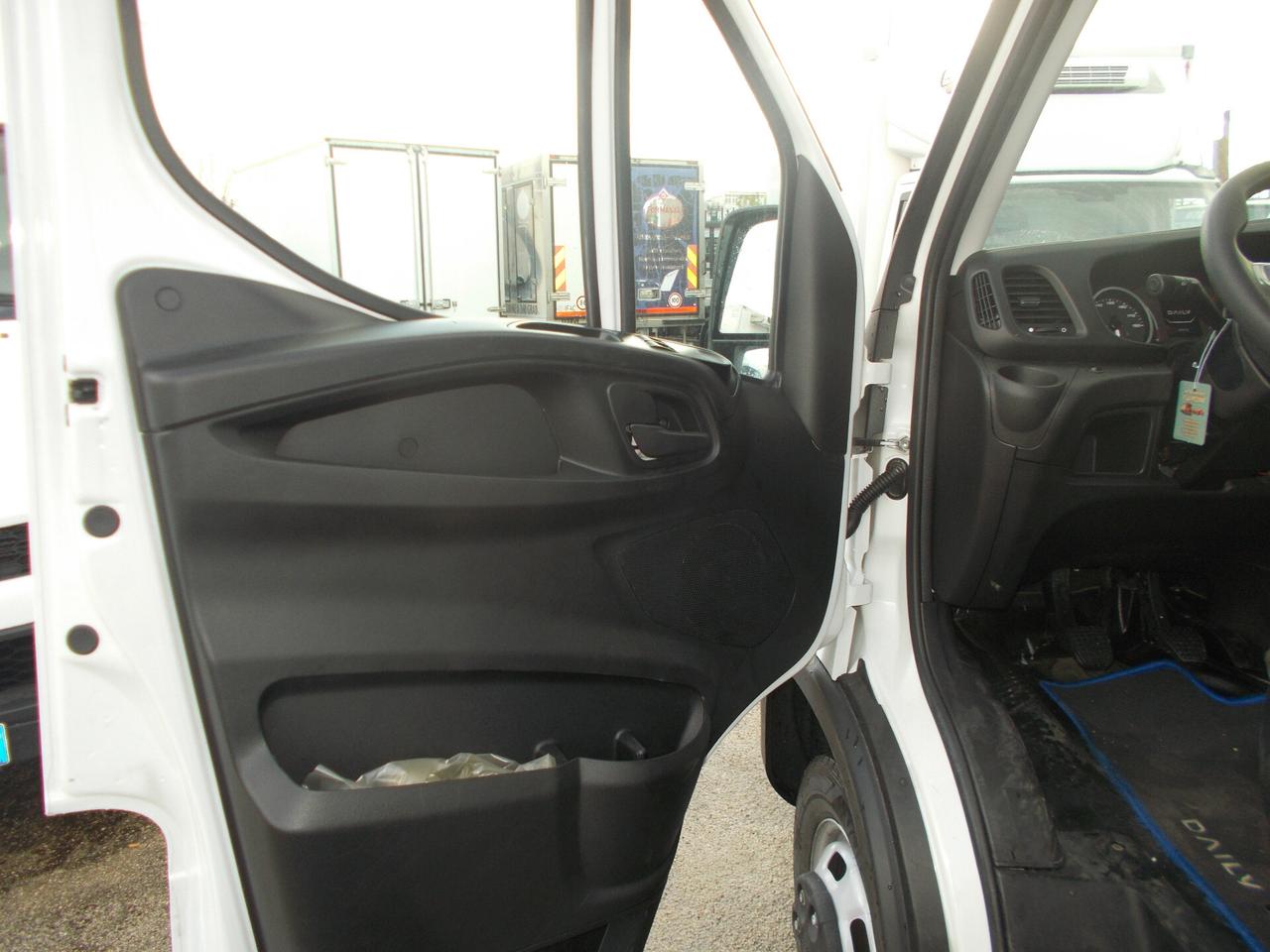 Iveco daily 35c14 2021 box mt.430 e.6