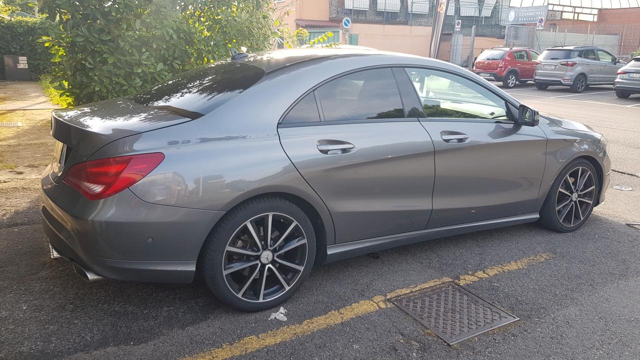 Mercedes-benz CLA 180 BLACK LINE UNI PRO!!!