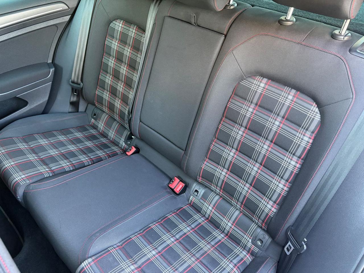 Volkswagen Golf GTI VW Golf 2.0 TSI GTI Per #10296