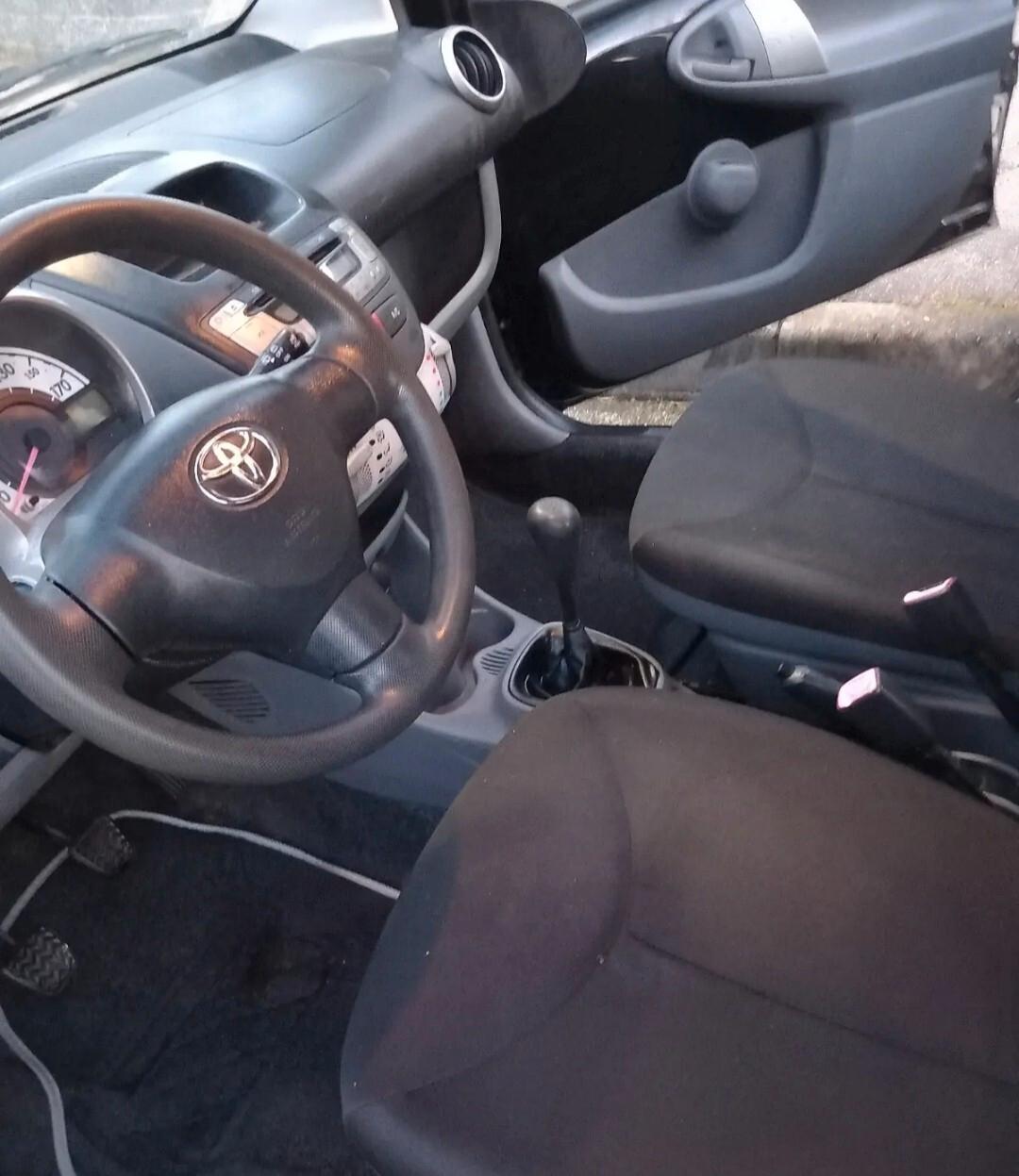 Toyota Aygo 1.0 12V VVT-i 5 porte Sol