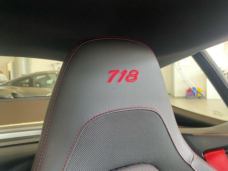 Porsche 718 Cayman T 2.0 300 cv PDK