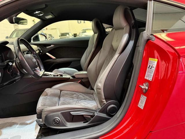 AUDI TT Coupé 1.8 TFSI S tronic S-LINE